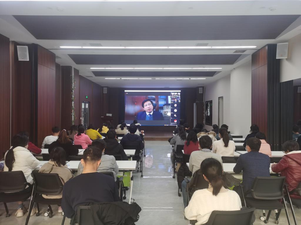 https://www.hactcm.edu.cn/__local/5/C9/11/0E0E2F24CA767257678C9ADF402_D2CDE7E2_155C3.jpg