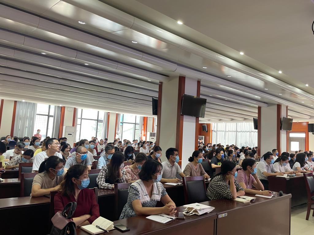 https://www.hactcm.edu.cn/__local/A/FF/CE/539E06E1C02A4BE506E3DC68588_3380A621_1F8EC.jpg